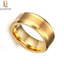China Top Verkäufe Hochzeitsbänder 6mm / 8mm Paar Gold Wolframkarbid Ring gebürstetes Zentrum China Fabrik benutzerdefinierte Wolframkarbid-Band Hersteller