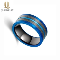 Cina Anello di tungsteno blu e nero da uomo con anello in fibra di carbonio in fibra di carbonio nero bande di nozze da uomo combinata Comfort Fit Two Tone Tungsten Ring Anello in fibra di carbonio produttore