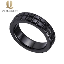 Chine Bague de mariée en céramique noire cool HIP HOP HOP BANDES CERAMIQUE MODE CERAMIC Bague Chine Fournisseur / Factory fabricant