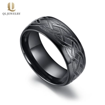 porcelana Anillo de bodas de nudo céltico único en Black Zirconio Mens Bandas de Boda Fabricante de China fabricante
