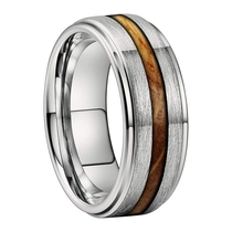 China Unisex Brushed Step Edges Tungsten Carbide Ring with Whisky Barrel Oak Wood Inlay China Supplie manufacturer