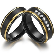 Chine Chine Bagues en carbure de tungstène assorties pour elle et lui Anneaux de couple en tungstène de 8 mm Bords plats et étagés Bague en carbure de tungstène noir et or avec 7 pierres CZ Fabricants fabricant