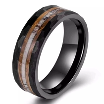 China Newest Design 8mm Tungsten Carbide Ring Deer Antler and Whisky Barrel Wood Black Tungsten Ring with Hammered Sides China Supplier manufacturer
