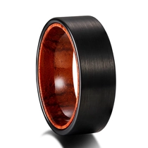 Chine Anneaux en carbure de tungstène noir de qualité supérieure, 8 mm, avec incrustation de bois de santal rouge, pour la vente en gros fabricant