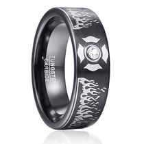 China Fabrik-Großhandel mit 8 mm gebürstetem, schwarz plattiertem Wolframcarbid-Ring, lasergraviertem Herren-Ehering mit Flammen- und Feuerwehrmann-Malteserkreuz-Muster, individuelle Innengravur, OEM-ODM-Großlieferung Hersteller