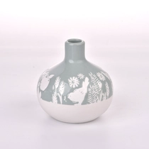 China Newly flower pattern ceramic diffuser bottles for home fragrance manufacturer