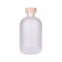 Kina 500 ml frostet glas luftspreder Custom reed diffuser Hjem duft diffuser med kork fabrikant