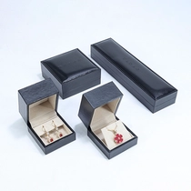 Kina Engros sort smykkeskrin Læder Plastemballage Ring Armbånd Box fabrikant