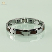 porcelana Pulsera de carburo de tungsteno al por mayor pulido al por mayor con la madera y los imanes Inlay China proveedor fabricante