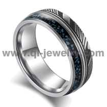 China Affordable and Unique Damascus Steel Wedding Bands Damascus Steel and Tungsten Ring with Turquoise and Guitar String Inlay China Manufacturer manufacturer