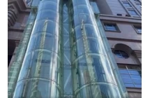 جدار ستارة مصعد لمشاهدة معالم المدينة زجاج منحني للسلامة