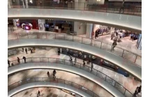Kaca Balustrade Di Mall
