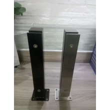 China Semi-frameless korte mini vierkant posten voor aluminium en roestvrij staal glas railing systeem fabrikant