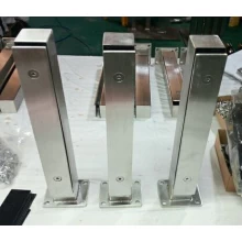 Cina Bussola quadrata mini post per corteccia esterna e baclony piattaforma di ringhiera in vetro design produttore