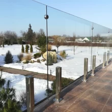 Chiny Słupek balustradowy ze stali nierdzewnej lub aluminium do systemu balustrad szklanych Topless producent