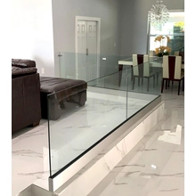 China Drenagem moderna de drenagem de água multifuncional Railings de vidro de alumínio para a varanda Villa Hotel Mall Apartamento fabricante