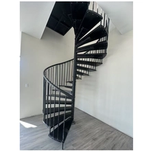 China Preços de fábrica preços de escada em espiral escada de metal moderno externo fora do design de escada de ferro forjado fabricante