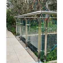 Chine Système de poteaux d'araignée en verre de garde-corps en verre en acier inoxydable pour escaliers de balcon fabricant