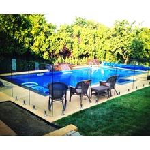 Cina 12mm frameless glass pool fencing produttore