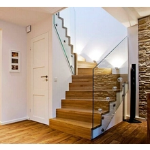 Kiina Good Quality Balustrade Glass Railing Indoor Outdoor Stainless Steel Handrail Glass Clamp Standoff Balcony Stair Railings valmistaja
