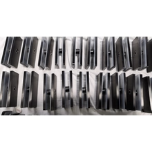 China Matt black 304 316 2205 square type stainless steel glass railing balustrade clamp for handrail manufacturer