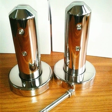 China Passivation treatment anti rust 316 stainless steel base plate glass spigot manufacturer