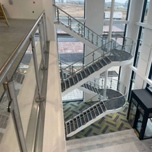 Chine Publicité en verre rond en acier inoxydable pour la balustrade de verre d'escalier et de balcon fabricant