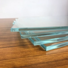 China Gehärtetes Glas 6 mm, 8 mm, 10 mm, 12 mm Dicke für Glasgeländer Hersteller