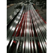 China glazen balustrade van roestvrij staal top rails kanaal buis leuning fabrikant