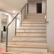 Chine Balustrade de garde-câbles réglable en acier inoxydable pour escalier fabricant