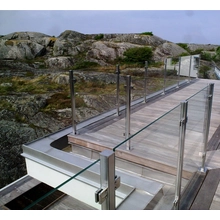 China 2'' Pipe Stainless Steel Balustrade Glass Balcony Railing Designs manufacturer
