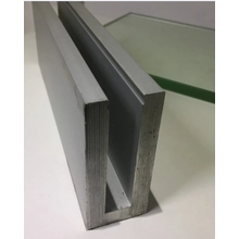China Aluminium U-Kanal-Glasgeländer Hersteller