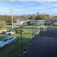 China Duplex 2205 einstellbarer Glaszapfen und oberer Handlauf für den Balkon rahmenlosen Glasgeländer Hersteller