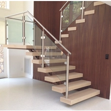 China Glazen balustrade bericht RVS 316 voor een balkon, dek, trapleuning fabrikant