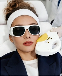 China IPL Hair Removal/Skin Rejuvenation Machines manufacturer