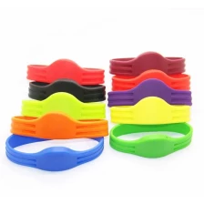 China NFC Festive Event Cashless Payment NTAG215 Wristbands Wholesale manufacturer