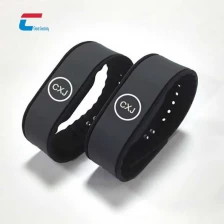 중국 비접촉식 인쇄 NTAG216 NFC 손목밴드 13.56MHz RFID 손목밴드 제조업체 제조업체