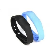 China Waterproof nfc silicone bracelets rfid cashless payment wristband NTAG215 nfc bands manufacturer