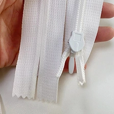 China CYG High Quality Invisible Zipper for Clothes Accessory Wholesale Hidden Zipper manufacturer