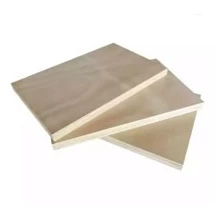 China 1220 x 2440 mm termitenbeständige Sperrholzplatte, einfarbig, 18 mm kommerzielle Sperrholzplatte Hersteller