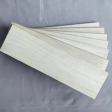 Թյուն Վաճառվում է Paulownia Wood Strip Batten պինդ տախտակներ Հում տախտակների փայտանյութ արտադրող