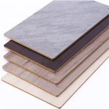 porcelana Tablero de bloques de madera maciza tablas de melamina fabricante