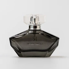 China Polygonal Glass Spray Bottles Luxury Glass Perfume Bottles manufacturer