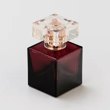 China Private Label Square Glass Perfume Bottles Wholesale manufacturer