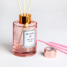 Китай Бутылки-диффузоры из розового стекла Pillar с этикетками и крышками производителя