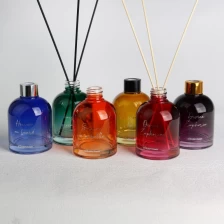 China tinted muti-color aroma reed diffuser bottles set manufacturer