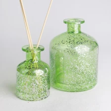 Chine Flacon diffuseur en verre transparent galvanisé vert, 2 tailles fabricant
