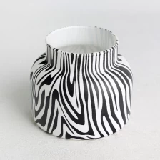 porcelana Tarro de vela de cristal con forma de botella de tinta acabada con transferencia de agua, patrón de cebra fabricante