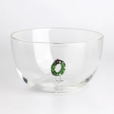 China Handmade 600ml 20oz glass bowl with 3D Christmas wreath Decoration inside manufacturer