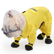 Chine Imperméable pour chien OEM imperméable avec bottes équipement de pluie pour animaux de compagnie fabricant